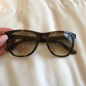 Rayban Tortoise Wayfarer Sunglasses